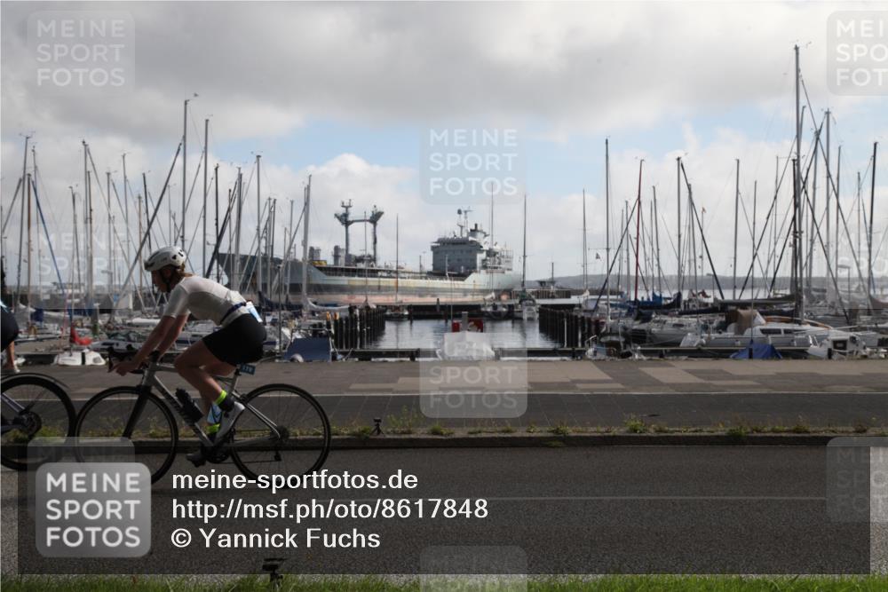 17.08.2025 - KN Förde Triathlon 2025 Yannick Fuchs http://msf.ph/oto/8617848 17.08.2025 09:49:35 Radfahren 110, 153, 158, 173, 179, 181, 185, 240, 241 meine-sportfotos.de