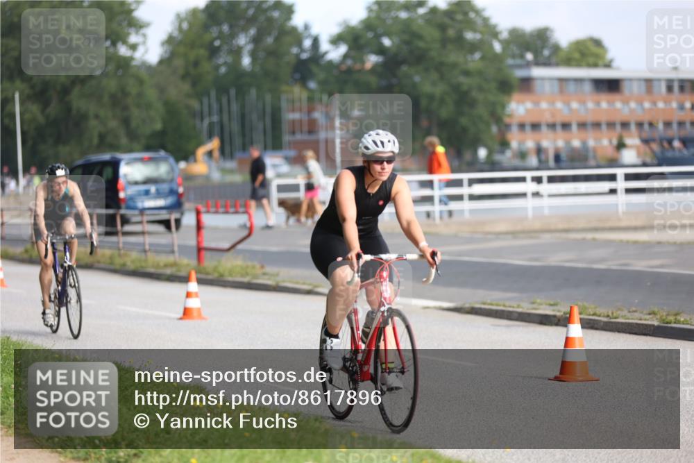 17.08.2025 - KN Förde Triathlon 2025 Yannick Fuchs http://msf.ph/oto/8617896 17.08.2025 09:43:57 Radfahren 111, 122, 127, 145, 146, 147, 151, 162, 208, 215, 218, 242, 111, 127, 148, 215, 244 meine-sportfotos.de