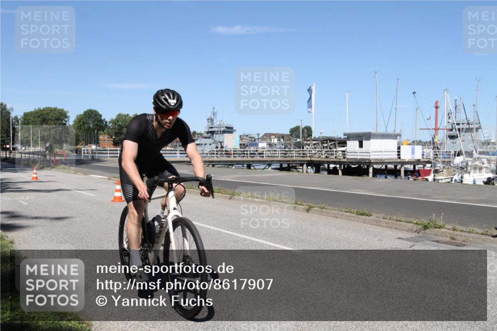 17.08.2025 - KN Förde Triathlon 2025 Yannick Fuchs http://msf.ph/oto/8617907 17.08.2025 12:52:45 Radfahren 404, 425, 426, 446, 464 meine-sportfotos.de