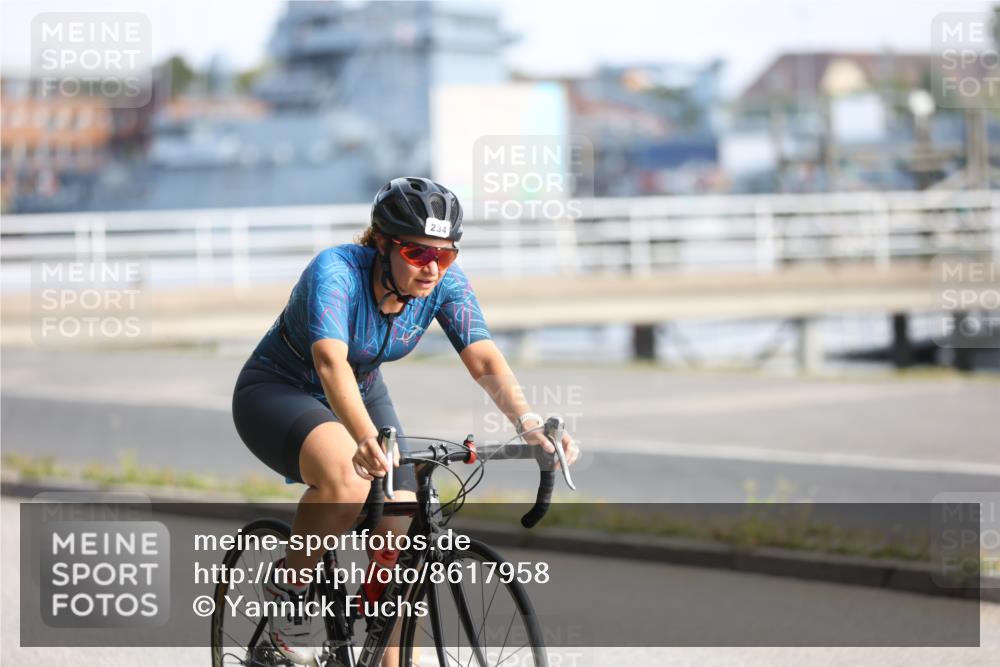 17.08.2025 - KN Förde Triathlon 2025 Yannick Fuchs http://msf.ph/oto/8617958 17.08.2025 09:44:24 Radfahren 102, 120, 168, 234, 246, 219 meine-sportfotos.de