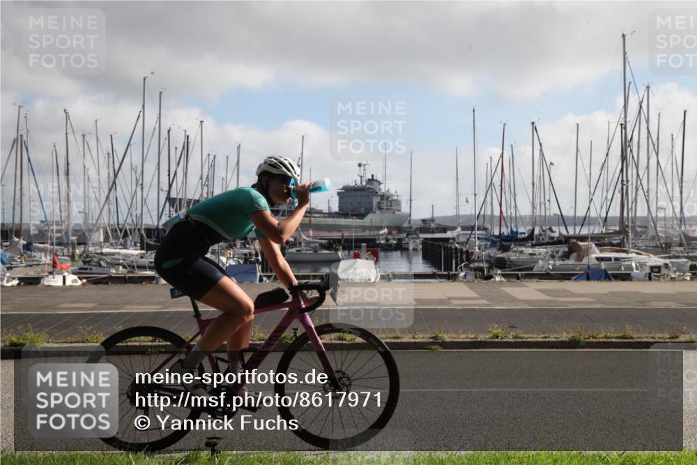 17.08.2025 - KN Förde Triathlon 2025 Yannick Fuchs http://msf.ph/oto/8617971 17.08.2025 09:51:02 Radfahren 133, 137, 192, 220 meine-sportfotos.de