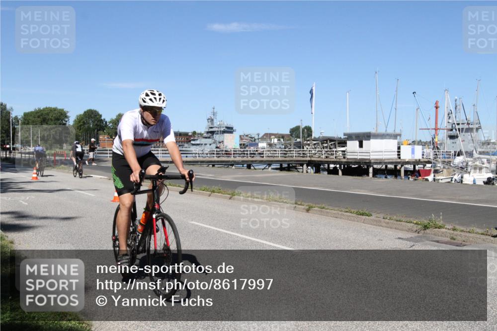17.08.2025 - KN Förde Triathlon 2025 Yannick Fuchs http://msf.ph/oto/8617997 17.08.2025 12:53:44 Radfahren 401, 418, 432, 452, 465, 471, 472, 493 meine-sportfotos.de