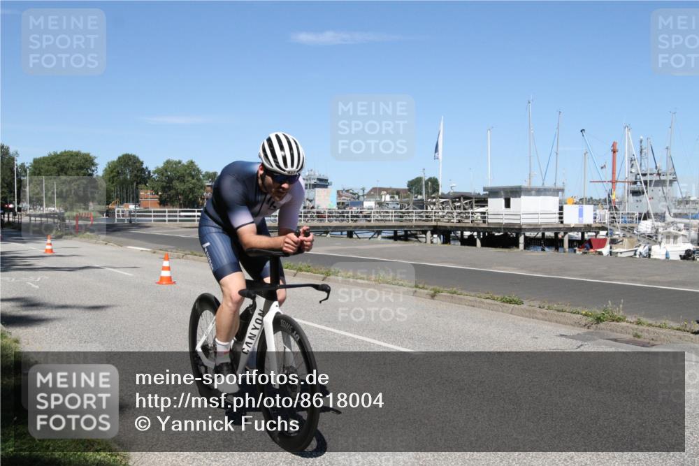 17.08.2025 - KN Förde Triathlon 2025 Yannick Fuchs http://msf.ph/oto/8618004 17.08.2025 12:53:52 Radfahren 437, 452, 465 meine-sportfotos.de