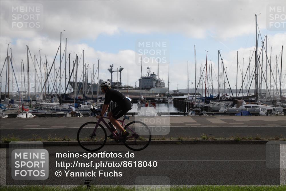 17.08.2025 - KN Förde Triathlon 2025 Yannick Fuchs http://msf.ph/oto/8618040 17.08.2025 09:51:32 Radfahren 110, 125, 153, 158, 181, 207, 221 meine-sportfotos.de