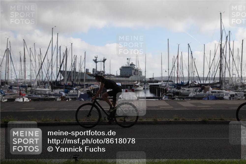 17.08.2025 - KN Förde Triathlon 2025 Yannick Fuchs http://msf.ph/oto/8618078 17.08.2025 09:52:02 Radfahren 175, 176, 182, 198, 202, 224 meine-sportfotos.de