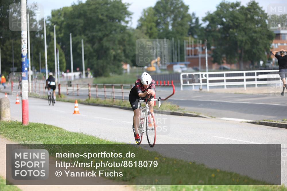 17.08.2025 - KN Förde Triathlon 2025 Yannick Fuchs http://msf.ph/oto/8618079 17.08.2025 09:45:21 Radfahren 116, 128, 135, 152, 190, 197, 235, 116, 166 meine-sportfotos.de