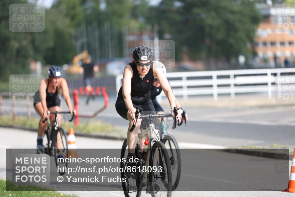 17.08.2025 - KN Förde Triathlon 2025 Yannick Fuchs http://msf.ph/oto/8618093 17.08.2025 09:45:26 Radfahren 128, 130, 135, 138, 142, 190, 197, 235, 237, 116, 152 meine-sportfotos.de