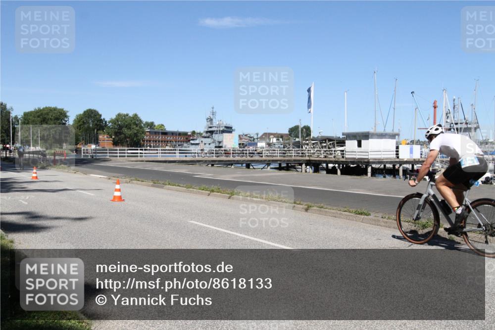 17.08.2025 - KN Förde Triathlon 2025 Yannick Fuchs http://msf.ph/oto/8618133 17.08.2025 12:55:29 Radfahren 406, 421, 465 meine-sportfotos.de