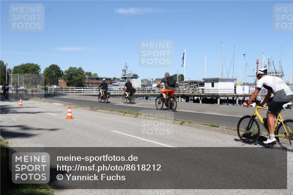 17.08.2025 - KN Förde Triathlon 2025 Yannick Fuchs http://msf.ph/oto/8618212 17.08.2025 12:56:40 Radfahren 396, 407, 422, 443, 462, 487, 496, 498, 500, 501, 505, 506, 507 meine-sportfotos.de