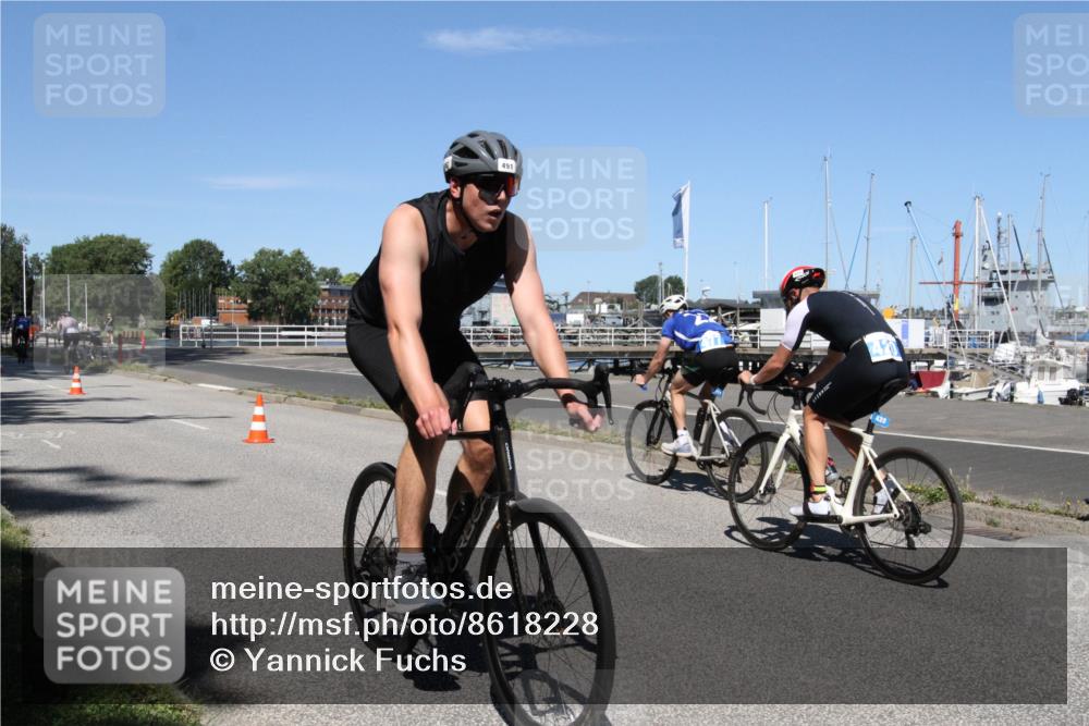 17.08.2025 - KN Förde Triathlon 2025 Yannick Fuchs http://msf.ph/oto/8618228 17.08.2025 12:56:51 Radfahren 406, 420, 462, 477, 480, 491, 496, 504 meine-sportfotos.de