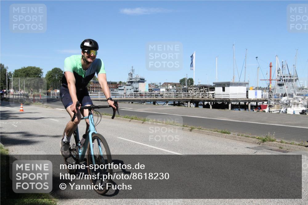 17.08.2025 - KN Förde Triathlon 2025 Yannick Fuchs http://msf.ph/oto/8618230 17.08.2025 12:56:56 Radfahren 406, 420, 477, 482, 491, 525 meine-sportfotos.de