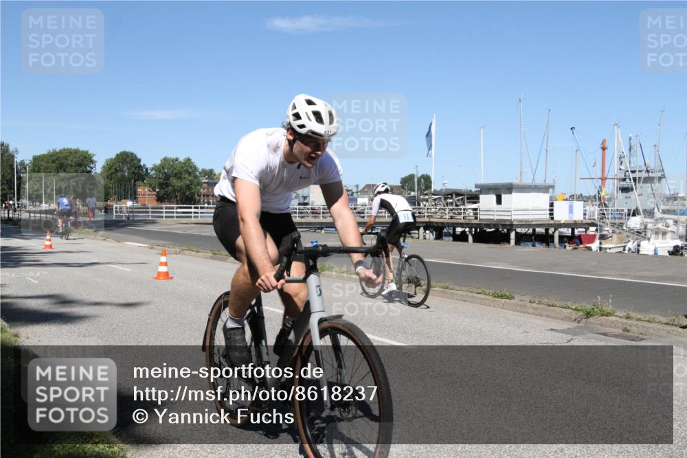 17.08.2025 - KN Förde Triathlon 2025 Yannick Fuchs http://msf.ph/oto/8618237 17.08.2025 12:57:11 Radfahren 414, 419, 421, 438 meine-sportfotos.de