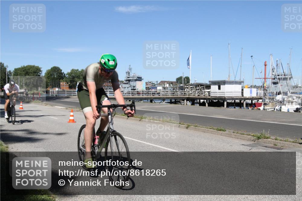 17.08.2025 - KN Förde Triathlon 2025 Yannick Fuchs http://msf.ph/oto/8618265 17.08.2025 12:57:55 Radfahren 415, 422, 492, 532, 548 meine-sportfotos.de