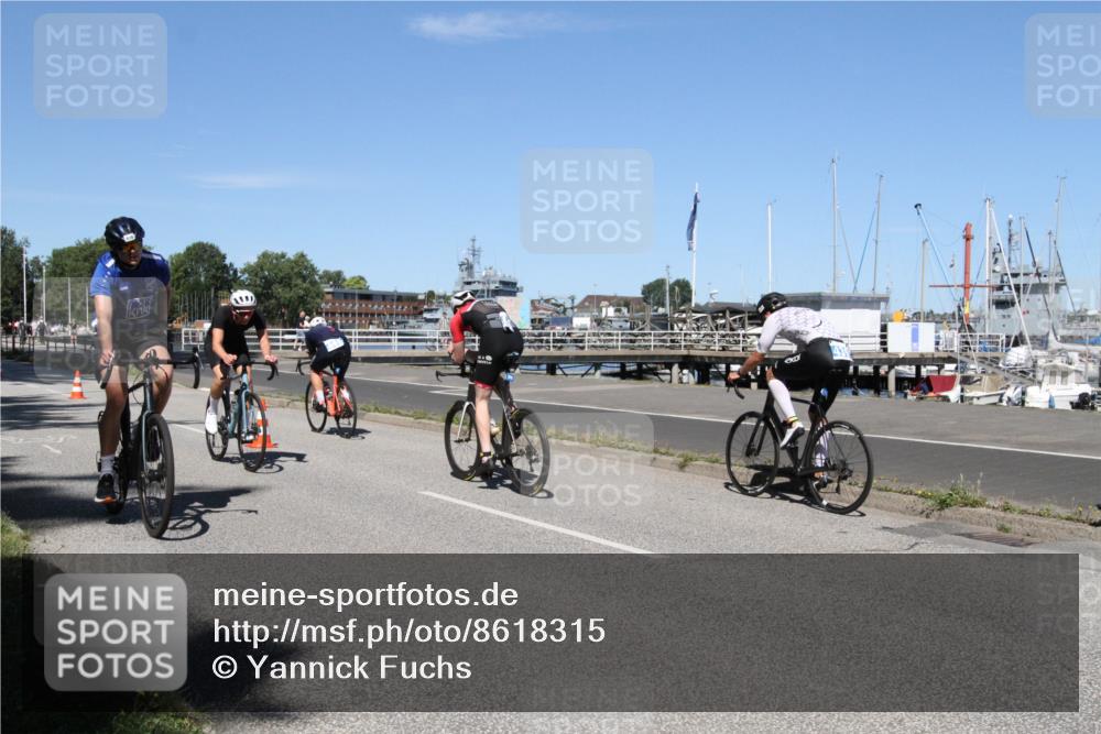 17.08.2025 - KN Förde Triathlon 2025 Yannick Fuchs http://msf.ph/oto/8618315 17.08.2025 12:58:55 Radfahren 413, 417, 438, 439, 441, 466, 525, 541 meine-sportfotos.de