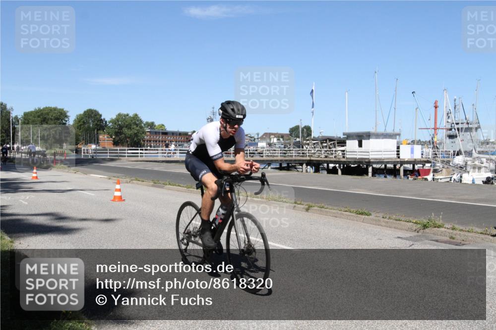 17.08.2025 - KN Förde Triathlon 2025 Yannick Fuchs http://msf.ph/oto/8618320 17.08.2025 12:58:58 Radfahren 413, 417, 438, 439, 441, 466, 541 meine-sportfotos.de
