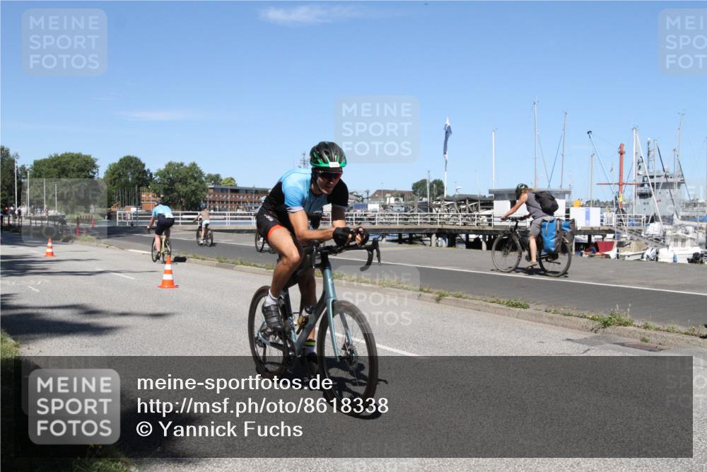 17.08.2025 - KN Förde Triathlon 2025 Yannick Fuchs http://msf.ph/oto/8618338 17.08.2025 12:59:19 Radfahren 397, 410, 423, 424, 427, 431, 519, 529, 532 meine-sportfotos.de