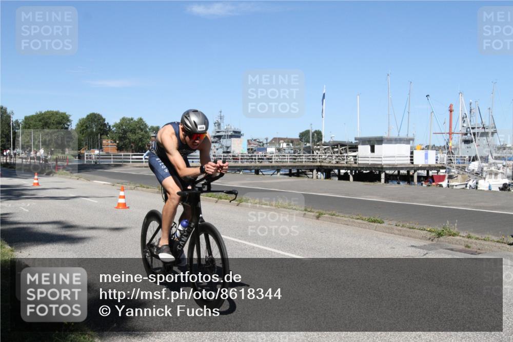 17.08.2025 - KN Förde Triathlon 2025 Yannick Fuchs http://msf.ph/oto/8618344 17.08.2025 12:59:41 Radfahren 403, 408, 433 meine-sportfotos.de