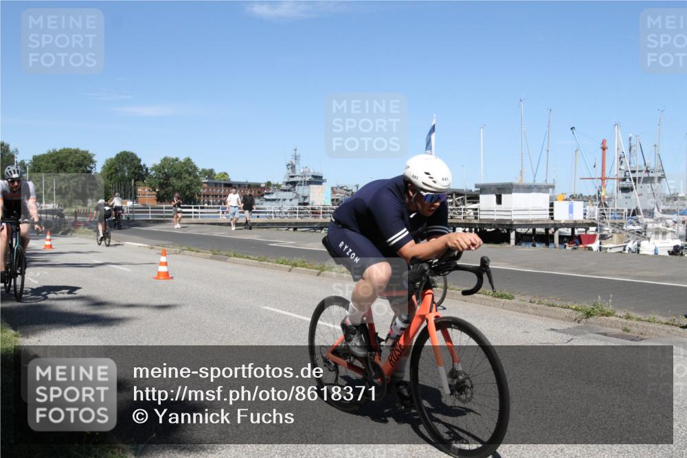 17.08.2025 - KN Förde Triathlon 2025 Yannick Fuchs http://msf.ph/oto/8618371 17.08.2025 13:00:22 Radfahren 439, 441, 442, 445, 450, 456, 466, 478, 502, 527 meine-sportfotos.de