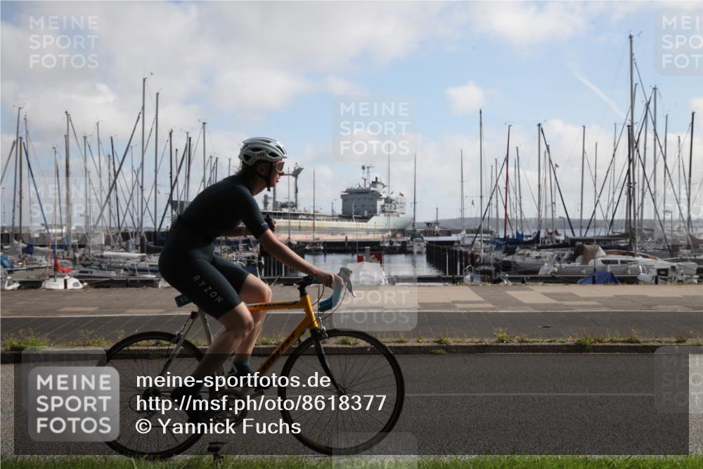 17.08.2025 - KN Förde Triathlon 2025 Yannick Fuchs http://msf.ph/oto/8618377 17.08.2025 09:57:04 Radfahren 122, 171, 180, 225 meine-sportfotos.de