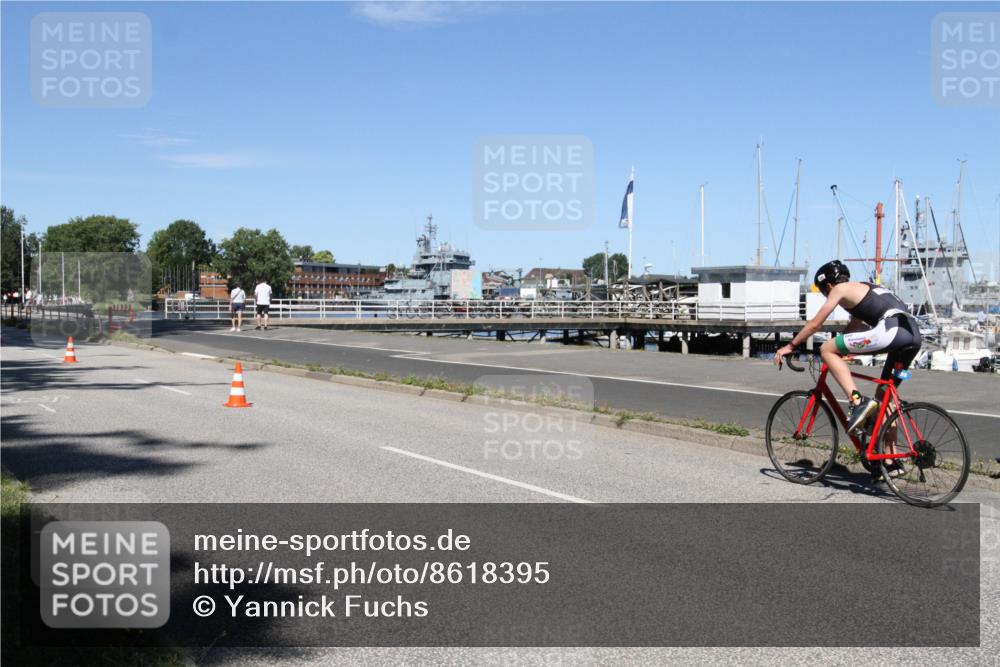 17.08.2025 - KN Förde Triathlon 2025 Yannick Fuchs http://msf.ph/oto/8618395 17.08.2025 13:00:47 Radfahren 395, 431, 447 meine-sportfotos.de
