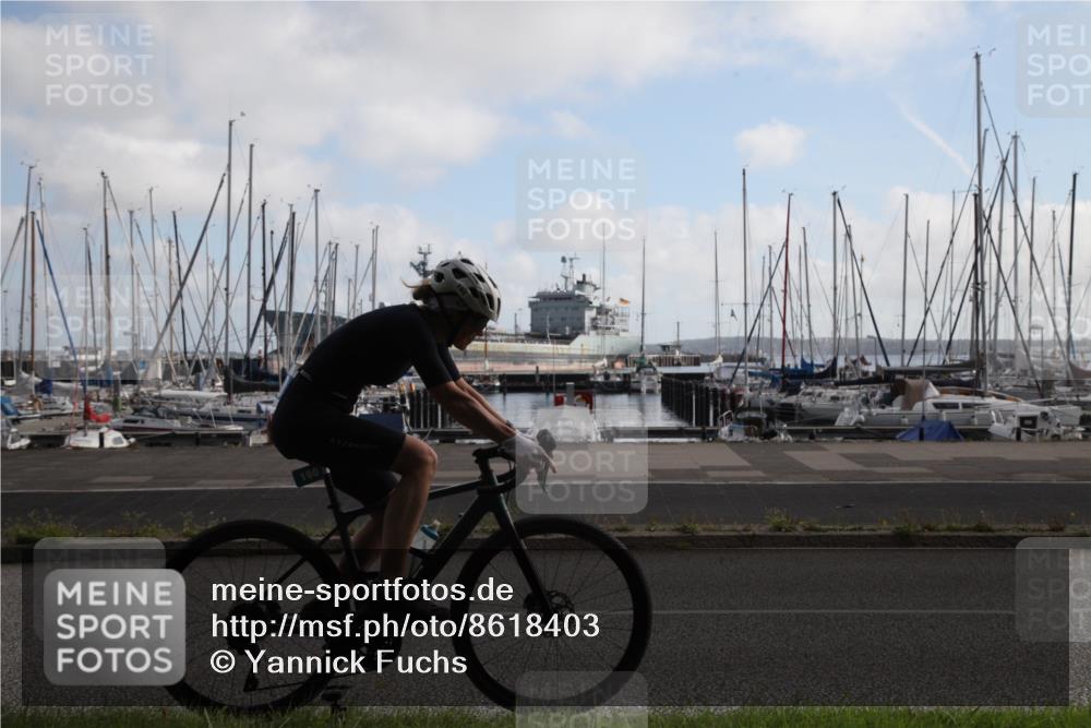 17.08.2025 - KN Förde Triathlon 2025 Yannick Fuchs http://msf.ph/oto/8618403 17.08.2025 09:57:37 Radfahren 139, 144, 190 meine-sportfotos.de