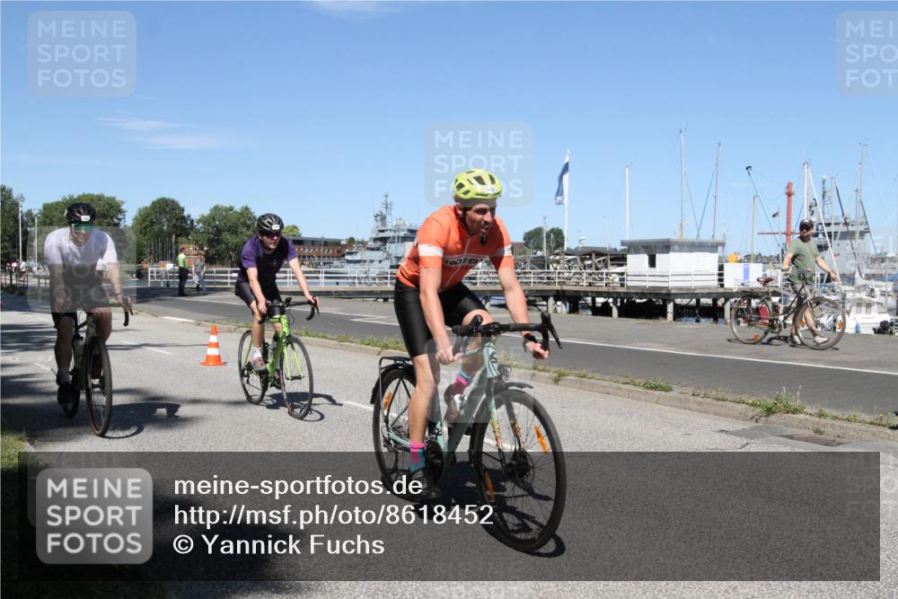 17.08.2025 - KN Förde Triathlon 2025 Yannick Fuchs http://msf.ph/oto/8618452 17.08.2025 13:02:07 Radfahren 402, 516, 522, 527 meine-sportfotos.de