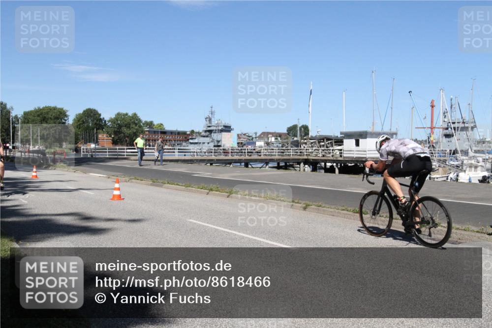 17.08.2025 - KN Förde Triathlon 2025 Yannick Fuchs http://msf.ph/oto/8618466 17.08.2025 13:02:26 Radfahren 395, 401, 460, 467, 485, 512 meine-sportfotos.de