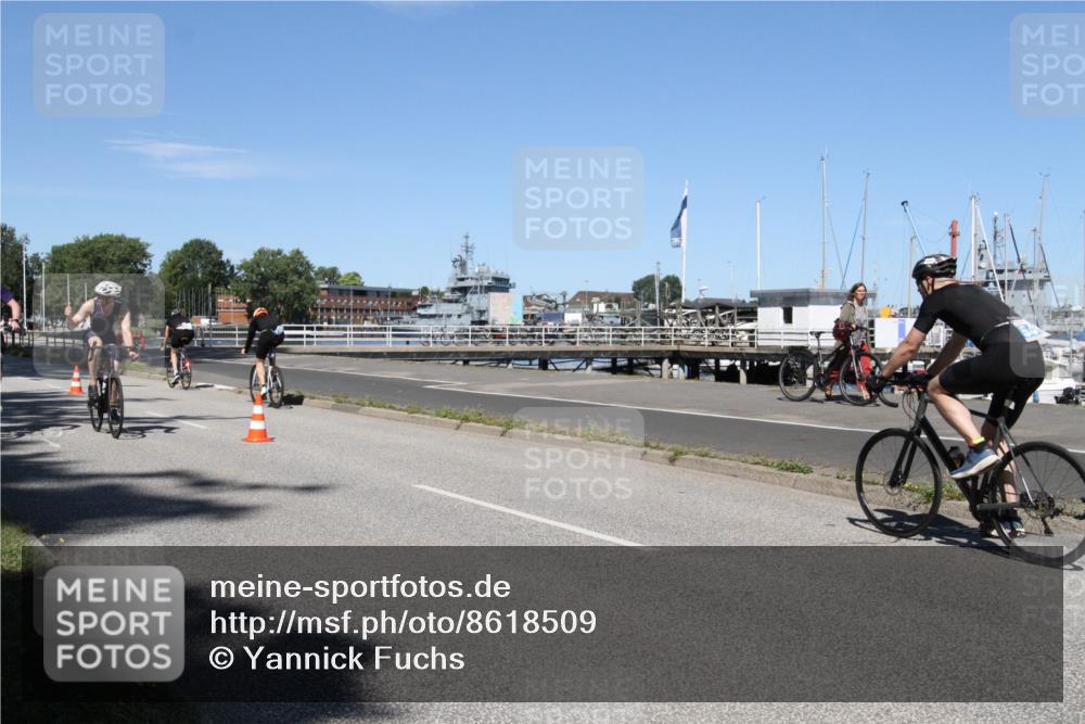 17.08.2025 - KN Förde Triathlon 2025 Yannick Fuchs http://msf.ph/oto/8618509 17.08.2025 13:03:12 Radfahren 398, 435, 437, 464, 473, 494, 509, 514, 515, 517, 520, 524, 549 meine-sportfotos.de