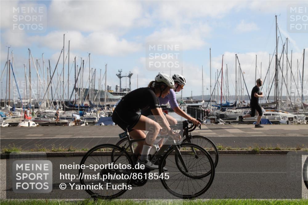 17.08.2025 - KN Förde Triathlon 2025 Yannick Fuchs http://msf.ph/oto/8618545 17.08.2025 10:01:51 Radfahren 179, 192, 240, 241, 248, 254 meine-sportfotos.de