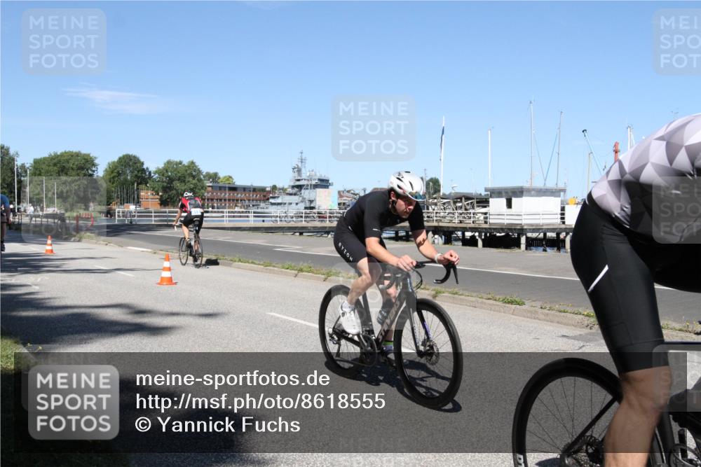 17.08.2025 - KN Förde Triathlon 2025 Yannick Fuchs http://msf.ph/oto/8618555 17.08.2025 13:03:59 Radfahren 401, 409, 411, 412, 460, 461, 467 meine-sportfotos.de