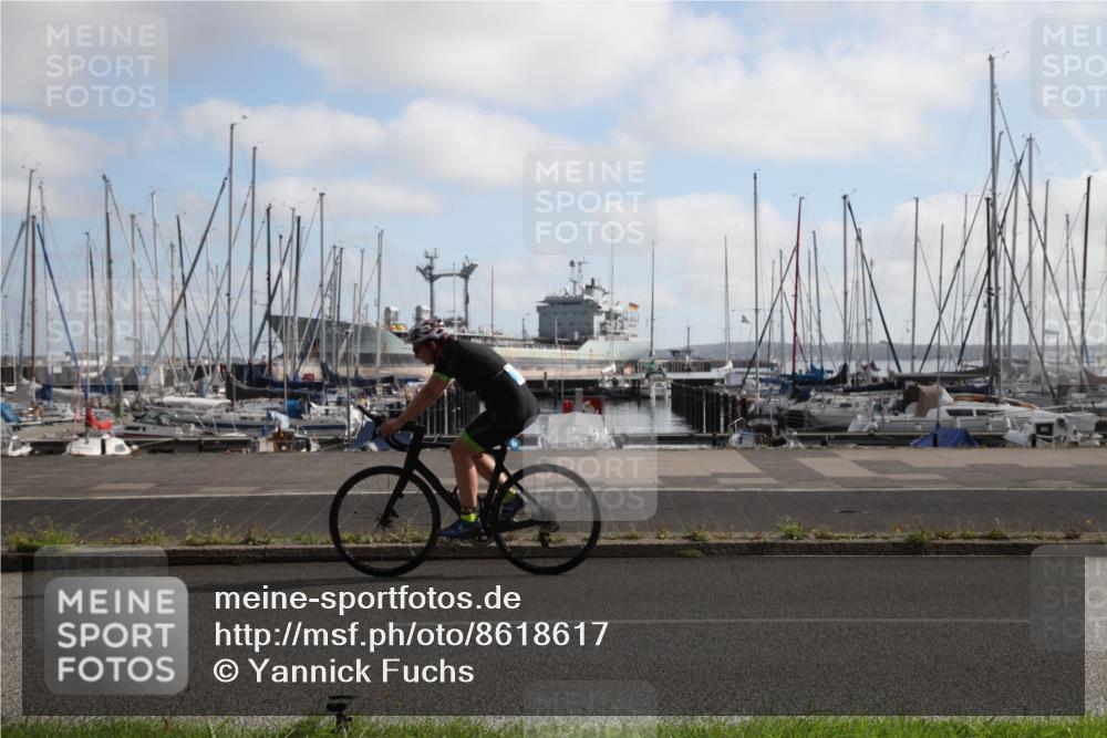 17.08.2025 - KN Förde Triathlon 2025 Yannick Fuchs http://msf.ph/oto/8618617 17.08.2025 10:03:45 Radfahren 160, 172, 207, 221, 254 meine-sportfotos.de