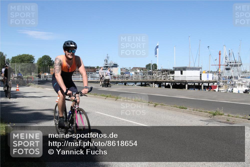 17.08.2025 - KN Förde Triathlon 2025 Yannick Fuchs http://msf.ph/oto/8618654 17.08.2025 13:06:04 Radfahren 421, 436, 453, 455, 483, 487, 500, 548 meine-sportfotos.de