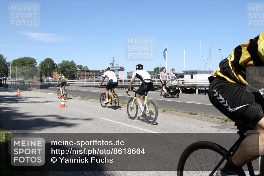 17.08.2025 - KN Förde Triathlon 2025 Yannick Fuchs http://msf.ph/oto/8618664 17.08.2025 13:06:10 Radfahren 403, 421, 453, 470, 483, 487, 500, 548 meine-sportfotos.de