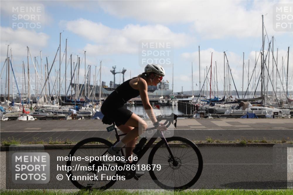 17.08.2025 - KN Förde Triathlon 2025 Yannick Fuchs http://msf.ph/oto/8618679 17.08.2025 10:05:19 Radfahren 215, 223, 242 meine-sportfotos.de