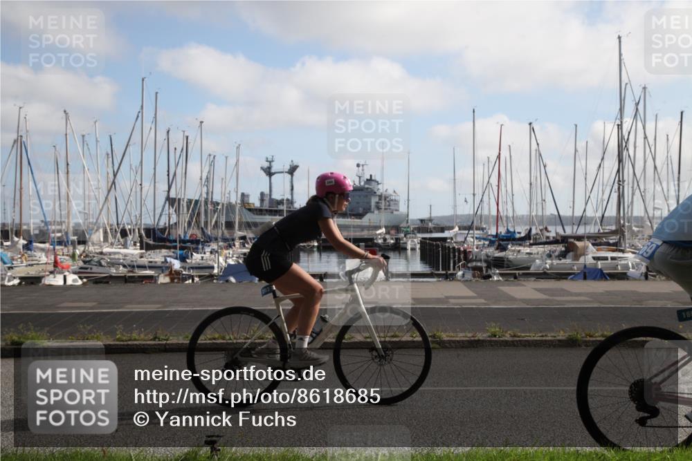 17.08.2025 - KN Förde Triathlon 2025 Yannick Fuchs http://msf.ph/oto/8618685 17.08.2025 10:05:24 Radfahren 169, 183, 202, 215, 223, 242 meine-sportfotos.de