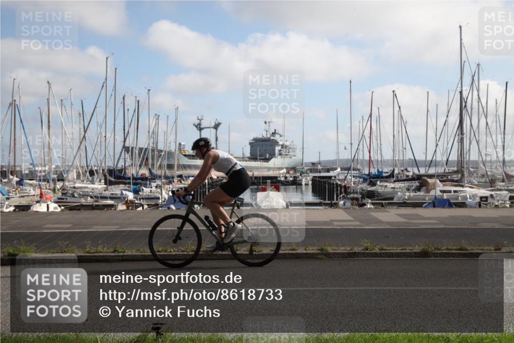 17.08.2025 - KN Förde Triathlon 2025 Yannick Fuchs http://msf.ph/oto/8618733 17.08.2025 10:06:27 Radfahren 184, 188, 230 meine-sportfotos.de