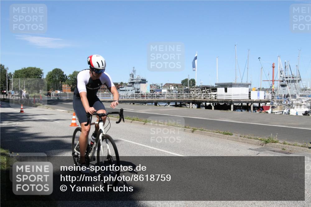 17.08.2025 - KN Förde Triathlon 2025 Yannick Fuchs http://msf.ph/oto/8618759 17.08.2025 13:08:07 Radfahren 420, 477, 490, 525, 526, 540 meine-sportfotos.de