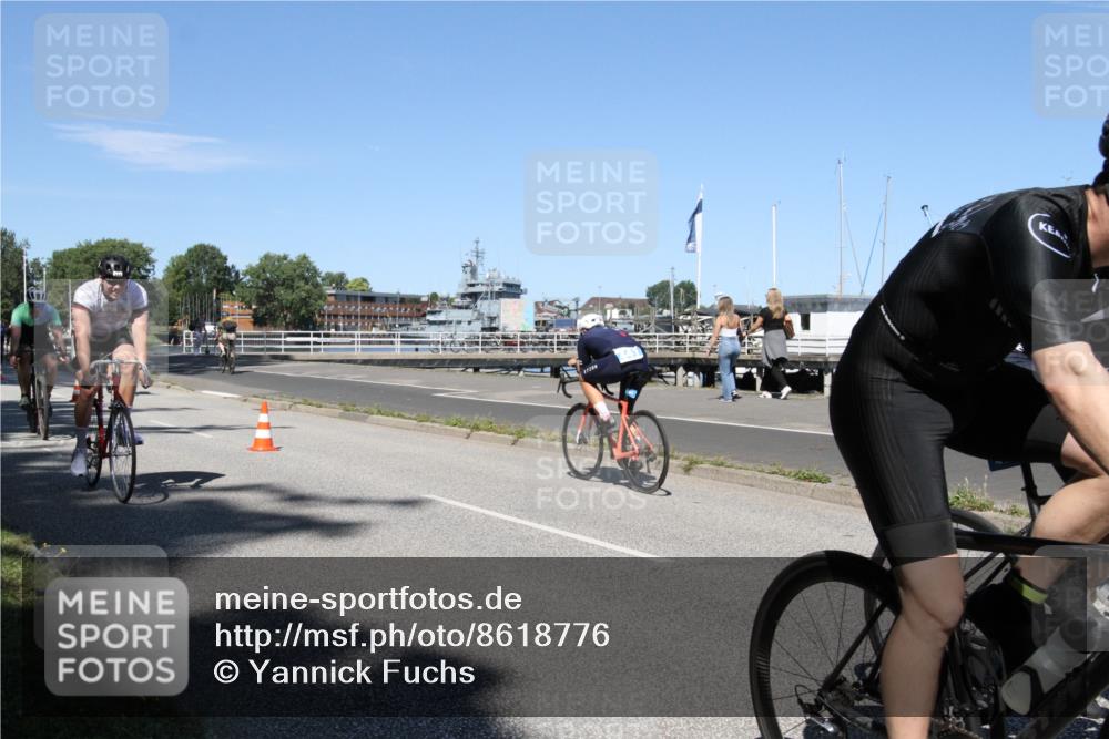 17.08.2025 - KN Förde Triathlon 2025 Yannick Fuchs http://msf.ph/oto/8618776 17.08.2025 13:08:16 Radfahren 413, 417, 420, 431, 441, 477, 482, 486, 505, 506, 507, 525, 540, 544 meine-sportfotos.de