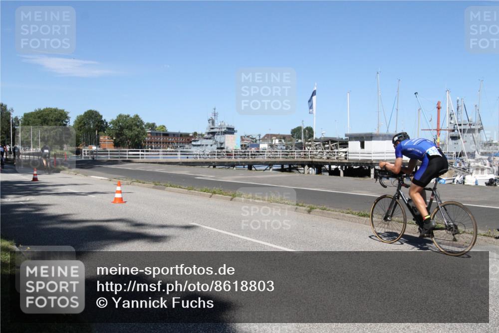 17.08.2025 - KN Förde Triathlon 2025 Yannick Fuchs http://msf.ph/oto/8618803 17.08.2025 13:08:48 Radfahren 425, 427, 428, 433, 454, 532 meine-sportfotos.de