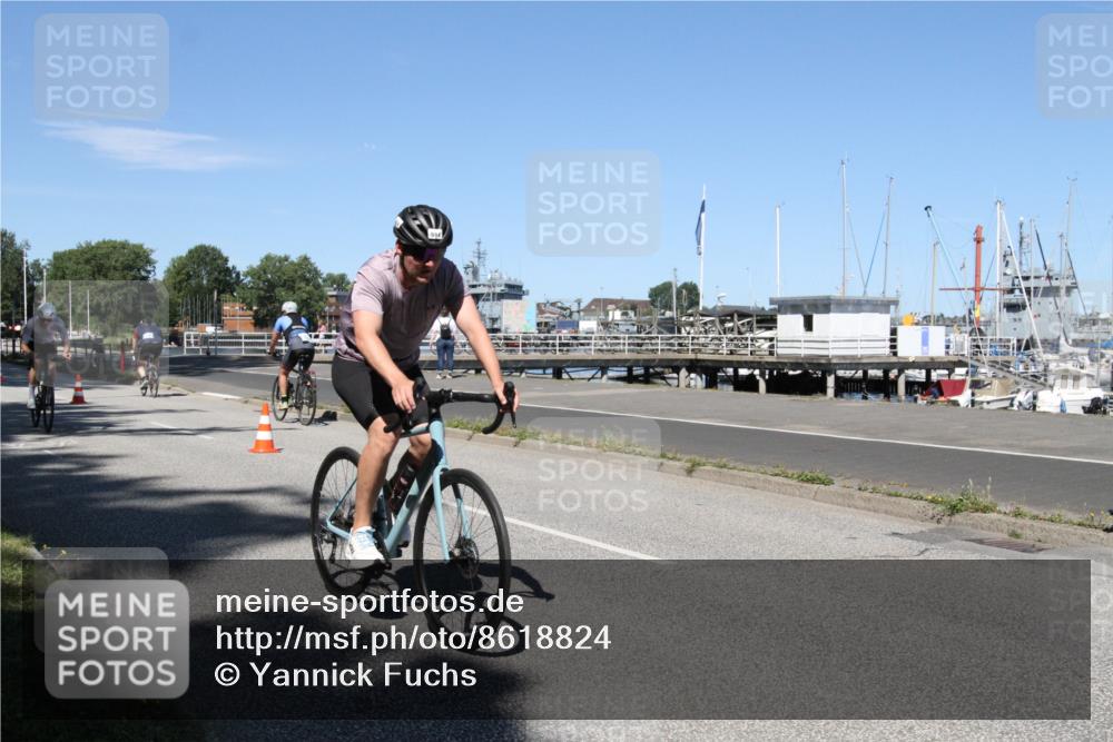 17.08.2025 - KN Förde Triathlon 2025 Yannick Fuchs http://msf.ph/oto/8618824 17.08.2025 13:09:10 Radfahren 410, 440, 504, 529, 538 meine-sportfotos.de