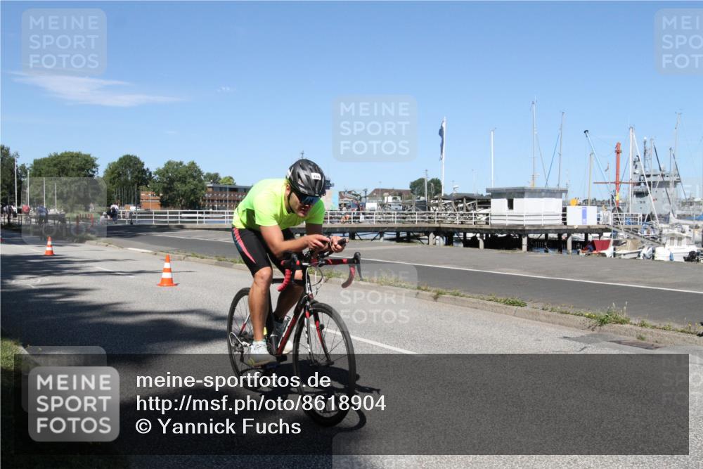 17.08.2025 - KN Förde Triathlon 2025 Yannick Fuchs http://msf.ph/oto/8618904 17.08.2025 13:11:05 Radfahren 410, 437, 456, 473, 512 meine-sportfotos.de