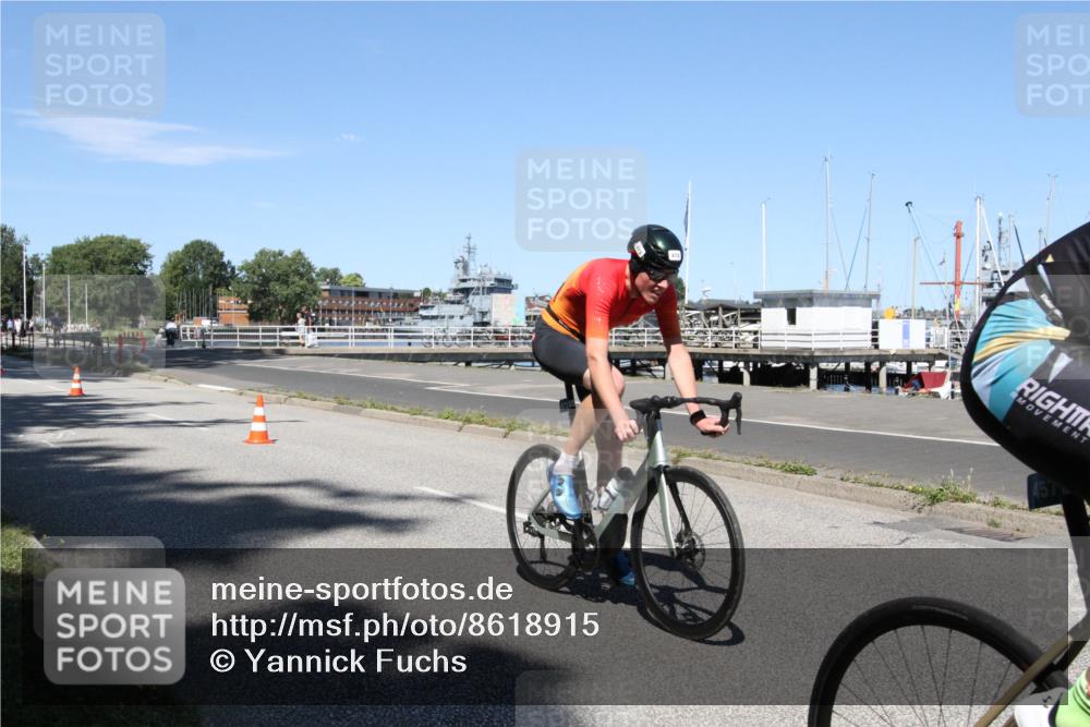 17.08.2025 - KN Förde Triathlon 2025 Yannick Fuchs http://msf.ph/oto/8618915 17.08.2025 13:11:20 Radfahren 395, 401, 446, 457, 472, 492, 517, 519, 527, 538 meine-sportfotos.de