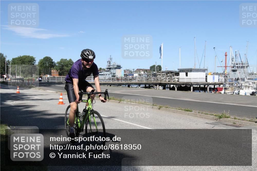 17.08.2025 - KN Förde Triathlon 2025 Yannick Fuchs http://msf.ph/oto/8618950 17.08.2025 13:11:48 Radfahren 450, 464, 484, 511, 516, 524 meine-sportfotos.de