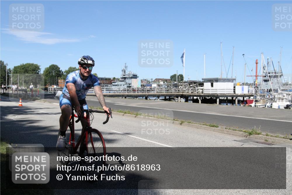 17.08.2025 - KN Förde Triathlon 2025 Yannick Fuchs http://msf.ph/oto/8618963 17.08.2025 13:12:04 Radfahren 522, 539 meine-sportfotos.de