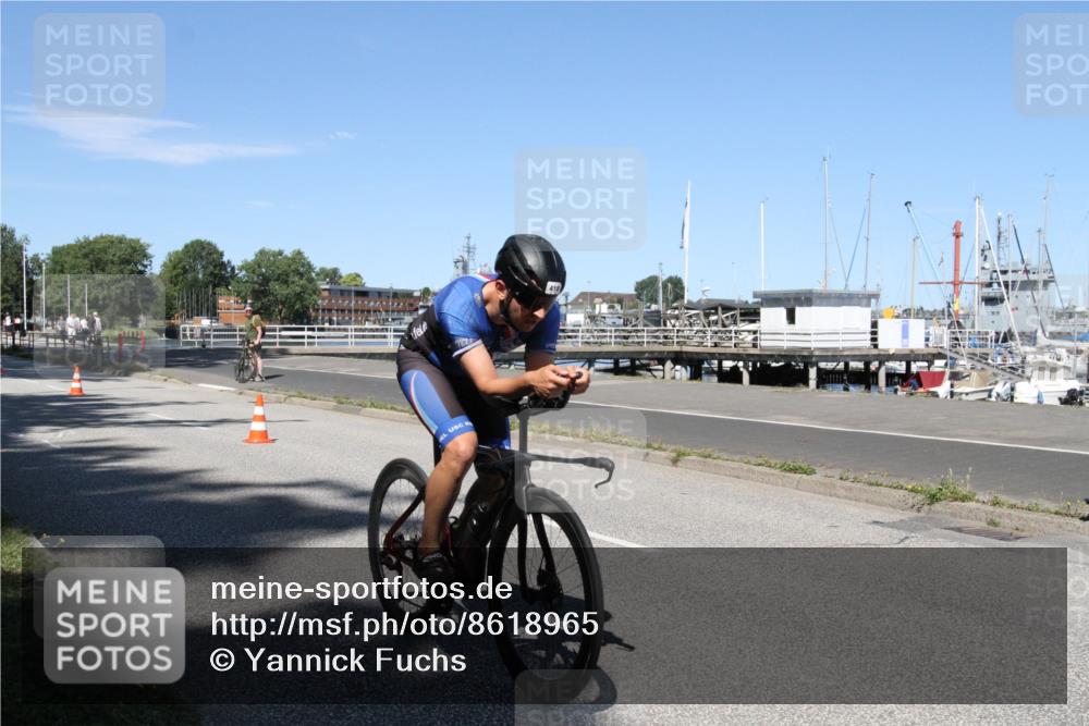17.08.2025 - KN Förde Triathlon 2025 Yannick Fuchs http://msf.ph/oto/8618965 17.08.2025 13:12:12 Radfahren 418, 458, 539 meine-sportfotos.de
