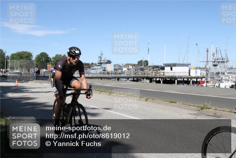17.08.2025 - KN Förde Triathlon 2025 Yannick Fuchs http://msf.ph/oto/8619012 17.08.2025 13:13:02 Radfahren 395, 402, 406, 411, 435, 446, 460, 467, 469, 509, 517, 535 meine-sportfotos.de