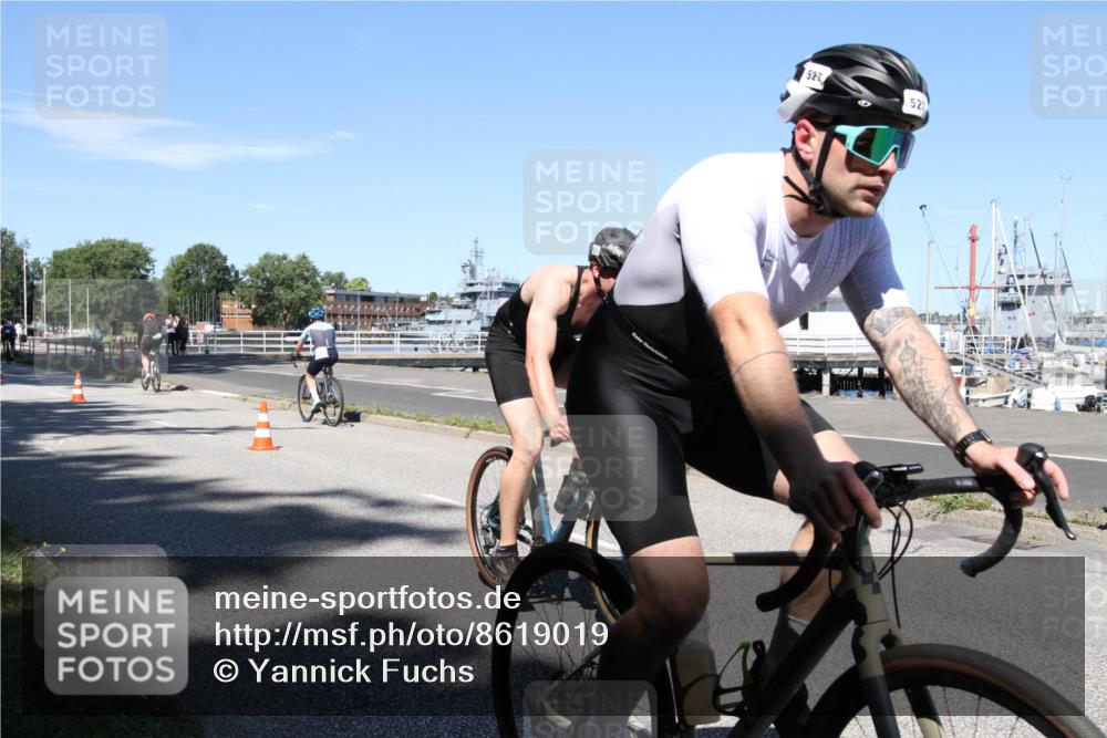 17.08.2025 - KN Förde Triathlon 2025 Yannick Fuchs http://msf.ph/oto/8619019 17.08.2025 13:13:06 Radfahren 395, 402, 411, 435, 446, 460, 461, 467, 469, 517, 520, 527, 535 meine-sportfotos.de