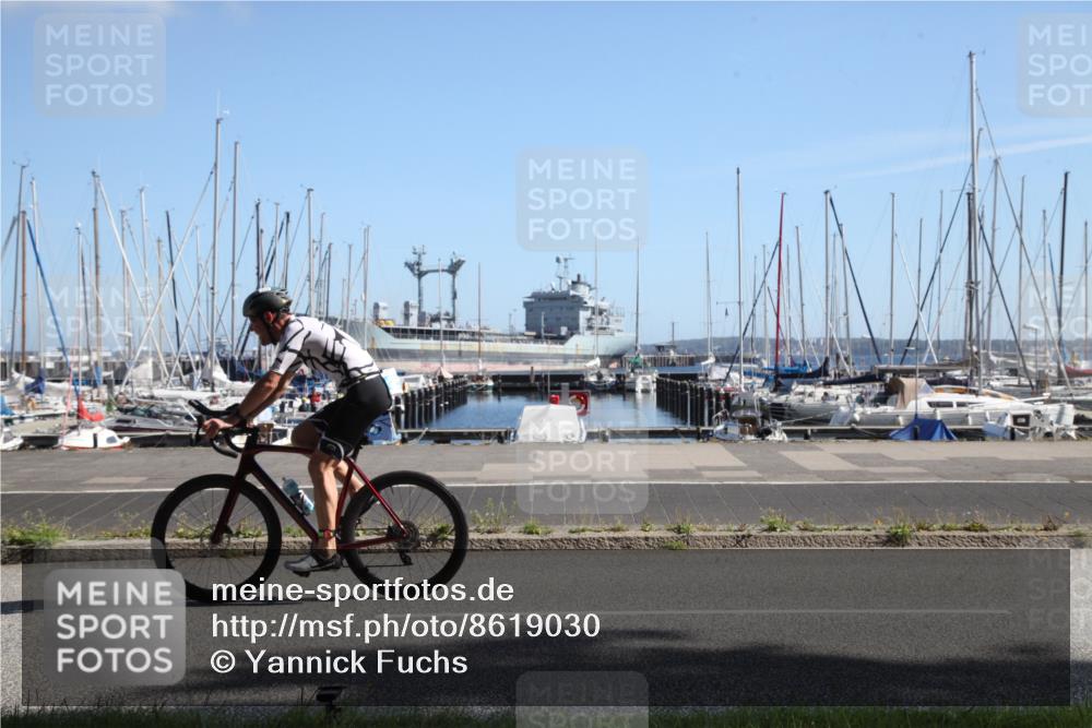 17.08.2025 - KN Förde Triathlon 2025 Yannick Fuchs http://msf.ph/oto/8619030 17.08.2025 11:06:28 Radfahren 297, 299 meine-sportfotos.de