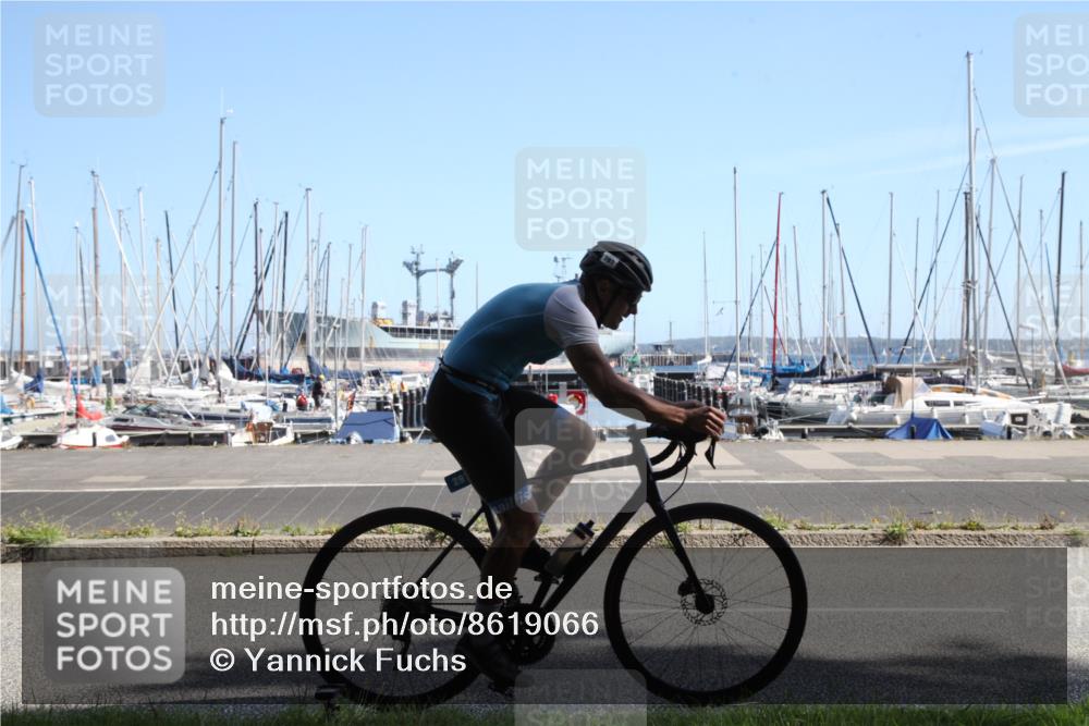 17.08.2025 - KN Förde Triathlon 2025 Yannick Fuchs http://msf.ph/oto/8619066 17.08.2025 11:08:04 Radfahren 297, 299 meine-sportfotos.de
