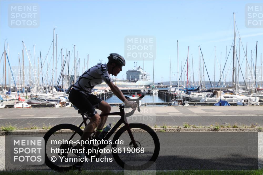 17.08.2025 - KN Förde Triathlon 2025 Yannick Fuchs http://msf.ph/oto/8619069 17.08.2025 11:08:06 Radfahren 297, 299, 309 meine-sportfotos.de